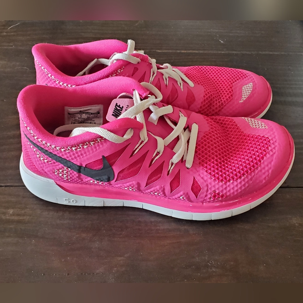 Nike free 5.0 shoes